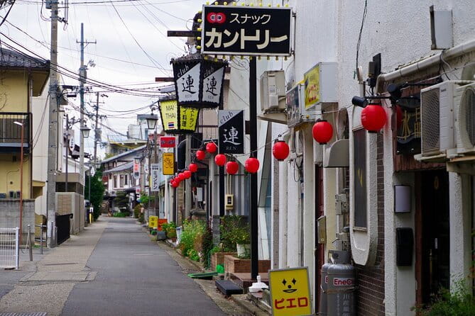 1-Day Winter Tour From Nozawa Onsen: Snow Monkeys, Zenko-ji Temple & Sake - A short sake tasting in central Nagano