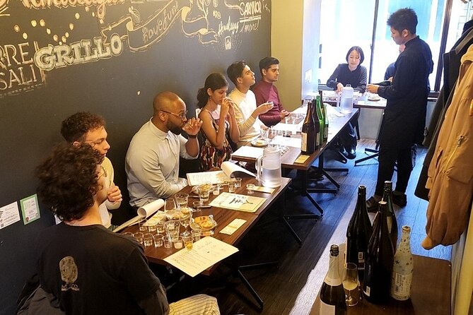 10 kinds Sake Tasting Experience in Tsukiji with local!! - What happens during the 90-minute tasting