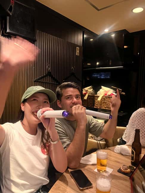 3.5h Osaka Night guided Local Bar Hopping, Sake & Karaoke - Who will enjoy this Osaka night out