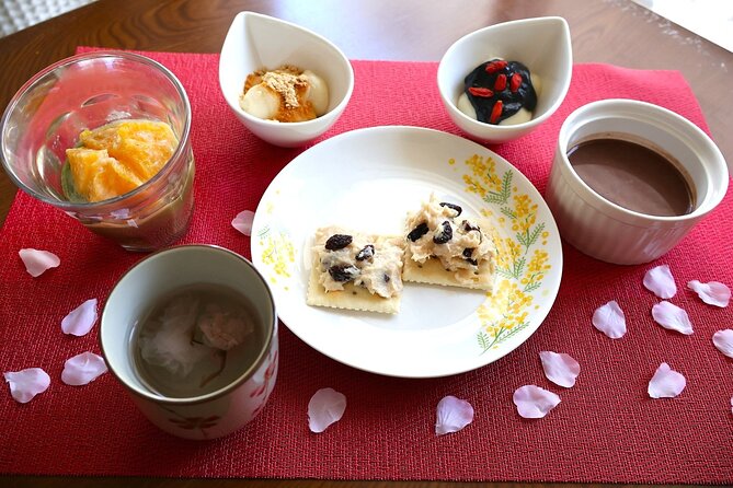 Beauty Vegan Dessert Cooking Class + Sake Kasu Hand Mask Trial! - What happens when you arrive near Akasaka-Mitsuke