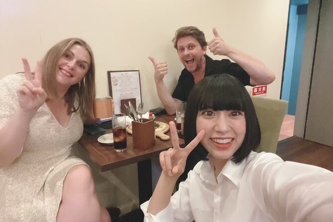 Experience of pairing sake tasting with snacks in Kyoto - Kahoko and the social tone