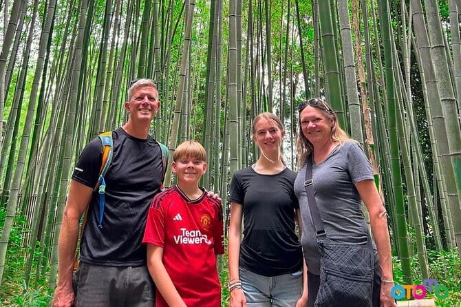 Hidden Bamboo gem and Japanese foods in Izakaya Private Tour - A one-hour pause before the meal