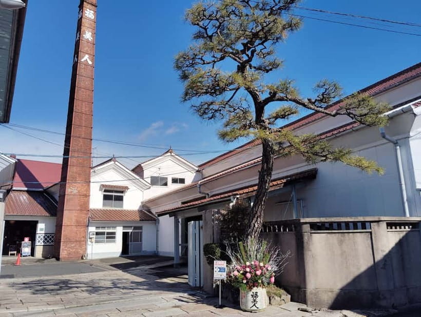 Hiroshima: Saijo Sake Tasting at 7 Breweries Guided Tour - The human side of the tour