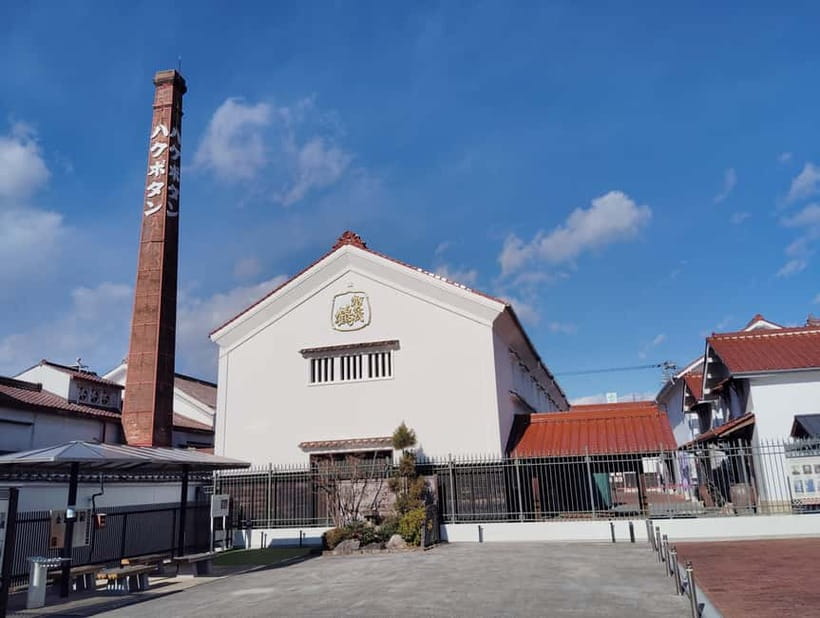 Hiroshima: Saijo Sake Tasting at 7 Breweries Guided Tour - Who should book this Saijo outing?