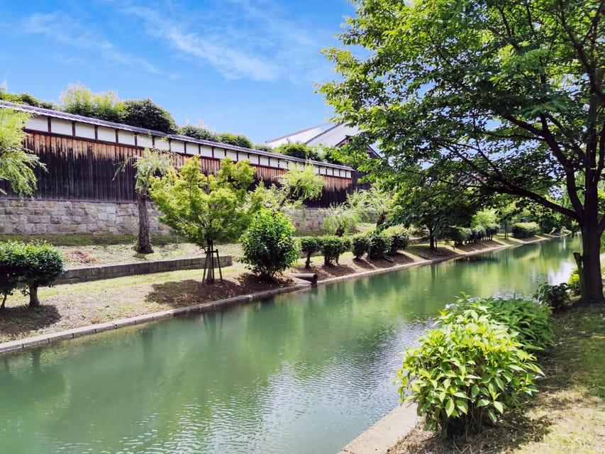 Japanese Sake Breweries Tour in Kyoto Fushimi - The guide can make or break the afternoon