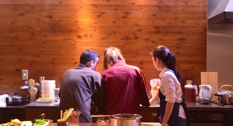 Kyoto: Afternoon Japanese Izakaya Cooking Class - What the three-hour Kyoto class is really like