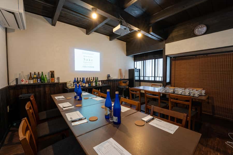 Kyoto: Beyond the Insider Sake Tasting Experience - Ten pours that move beyond standard sake
