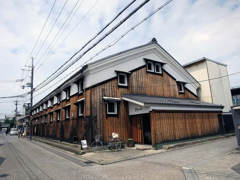 Kyoto: Fushimi Sake District Tour with Boat Ride - Cruising Fushimi’s sake canals by Jikkoku-bune