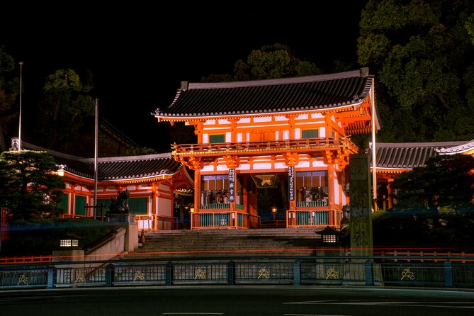 Kyoto: Gion Geisha District & Sake-in-Hand Walking Tour - What the sake adds to the walk