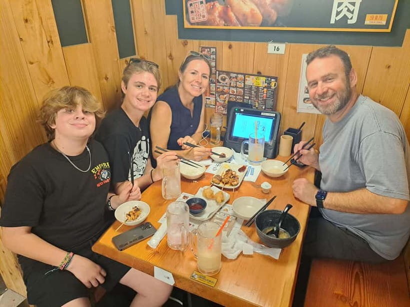 Kyoto: Izakaya Nightlife Tour with Local Guide - Eating and drinking at one or two izakayas