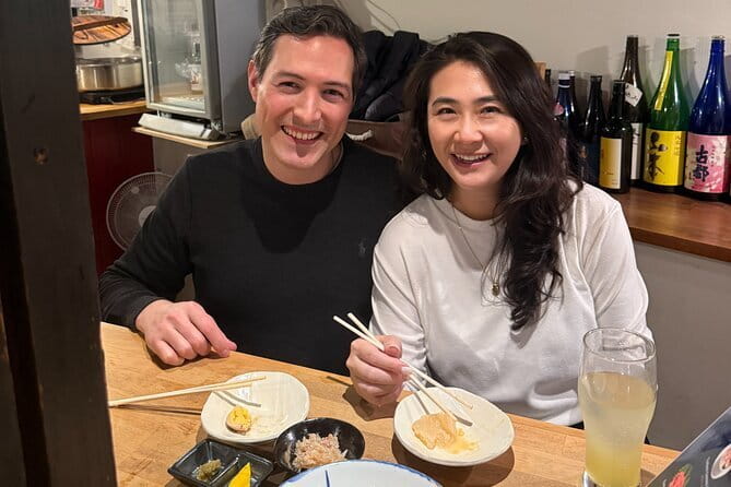 Kyoto Local Gourmet Night Experience: Kaiseki & Izakaya & Matcha - Gion’s wooden lanes and evening atmosphere