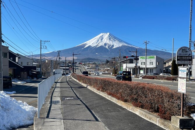 Mt FUJI - Panoramic Tour w/ Hoto Lunch, JP Sake & Onsen tatto OK! - Climbing to Arakura Fuji Sengen Shrine