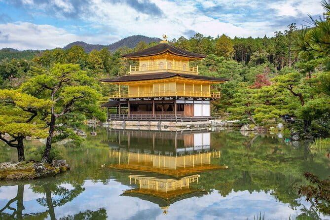 Nishiki Market, Private Sushi class & Sake Tasting in Townhouse - Sake in a Historic Home Setting