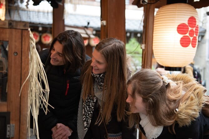Nishiki Market, Private Sushi class & Sake Tasting in Townhouse - Timing, Meeting Points, and Getting Around