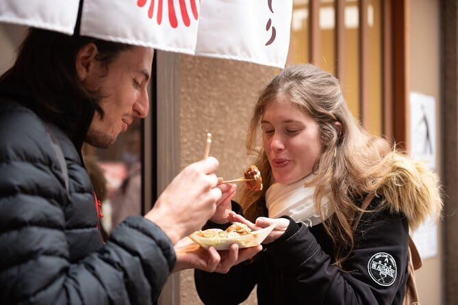 Nishiki Market, Private Sushi class & Sake Tasting in Townhouse - A Small Shrine Behind the Market