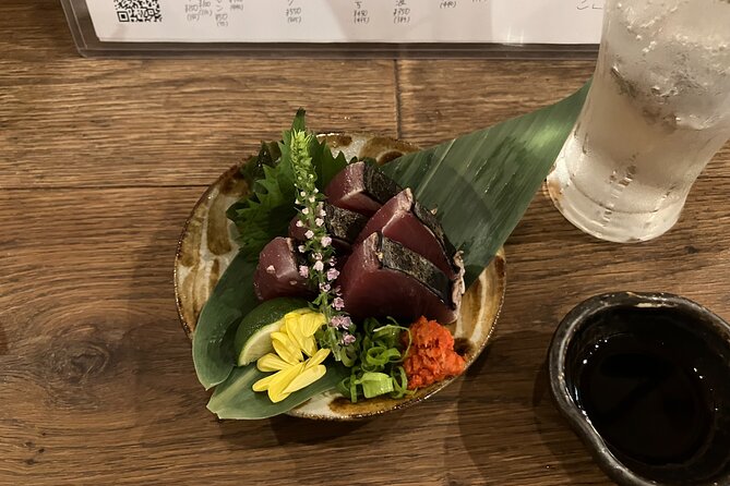 Osaka Authentic Local Izakaya Hopping Experience: Food & Drinks - A guide who makes the small bars work