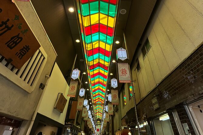 Private Nishiki Market Food & Sake Tour by Young Local Guides - Eating your way through Nishiki Market