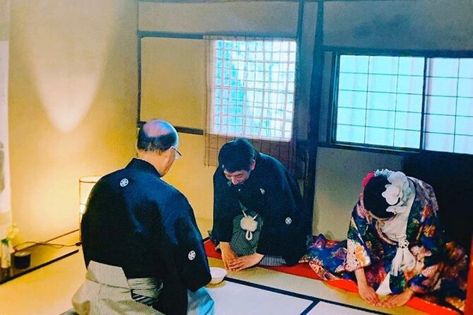 Private Tea Ceremony and Sake Tasting in Kyoto Samurai House - Entering a 300-year-old Kyoto samurai house