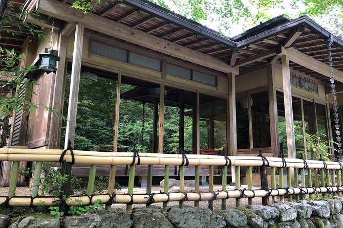 Private Tour: Tokyo's Oldest Sake Brewery and Riverside Walk - Kanzanji Temple adds a quiet finish