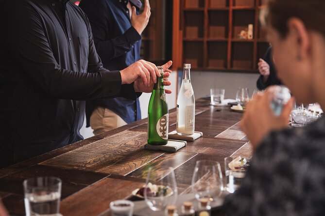 Sake Omakase in Tokyo: Guided Tasting by Certified Sommeliers - Course two: five temperatures, five impressions