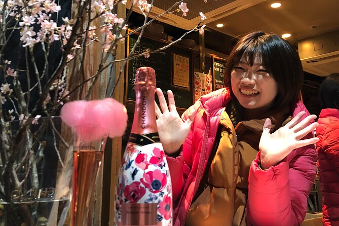 Sake Tasting and Cherry Blossom Fun in Tokyo! - The photo opportunities are a real part of the outing