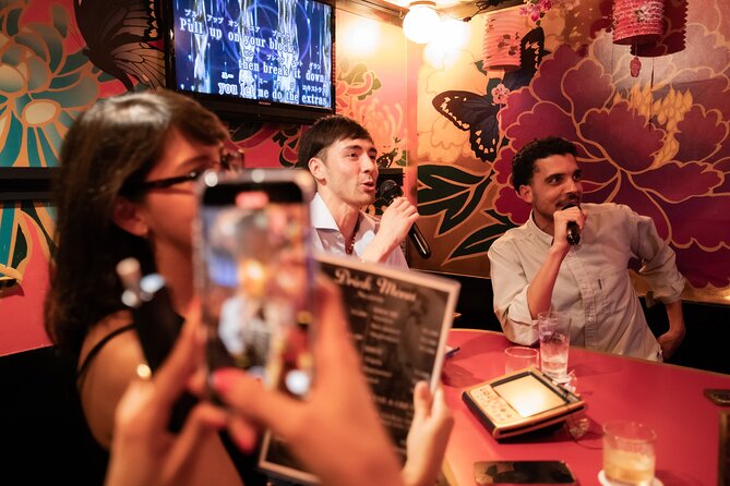 Shinjuku Underground Nightlife Tour: Izakaya Food & Bar Hopping - Omoide Yokocho: smoky food in a postwar alley