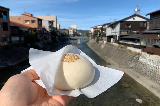 Special Food and Sake Factory Tour in Takayama - Why this food walk works in Takayama