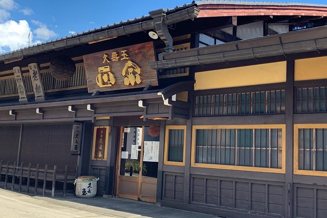 Takayama: Authentic Sake Tasting at a Historic Brewery - What the 30-Minute Visit Covers
