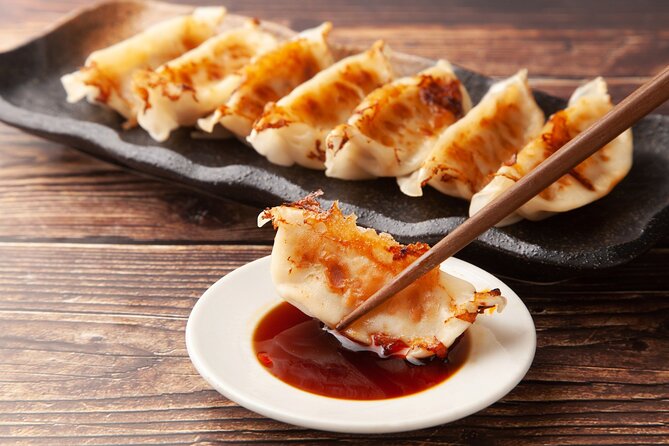 Tokyo: Live Shamisen guitar and Izakaya Experience - What the $141.08 price really covers