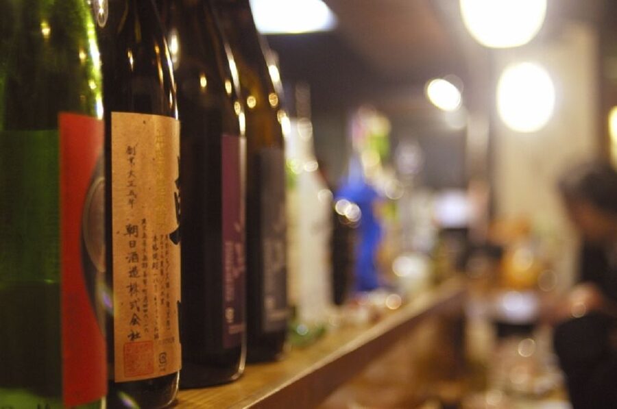 Tokyo: Luxury Sake, Cocktail, and Whiskey Pairing Tour - Timing, walking, and what to bring