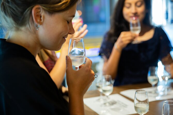 Tokyo Sake Tasting Tour with a Sake Expert - Why the six-person limit matters