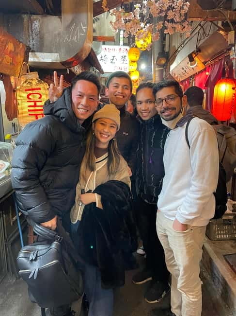 Tokyo: Shinjuku Bar and Izakaya Hopping Tour - Who will enjoy this Shinjuku night walk?