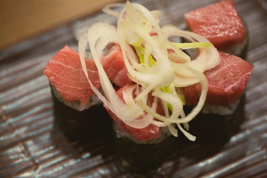 Tokyo: Shinjuku Izakaya and Golden Gai Bar Hopping Tour (2h) - Why this Shinjuku night works