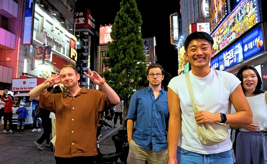 Tokyo: Shinjuku Izakaya Food&Drinking Tour (Local Guide) - The final stop: gyoza, karaage, and motsunikomi