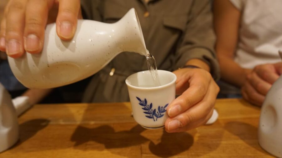 Tokyo: Shinjuku Izakaya Food&Drinking Tour (Local Guide) - Who should book this Shinjuku food tour?