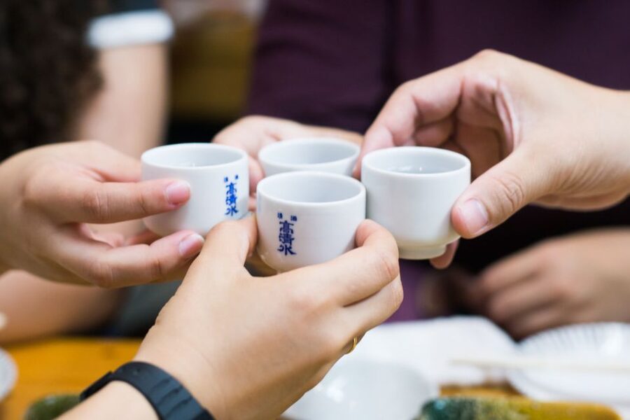 Tokyo: The Best of Izakaya in Shinjuku Food & Cultural Tour - Omoide Yokocho and the old-food-street atmosphere