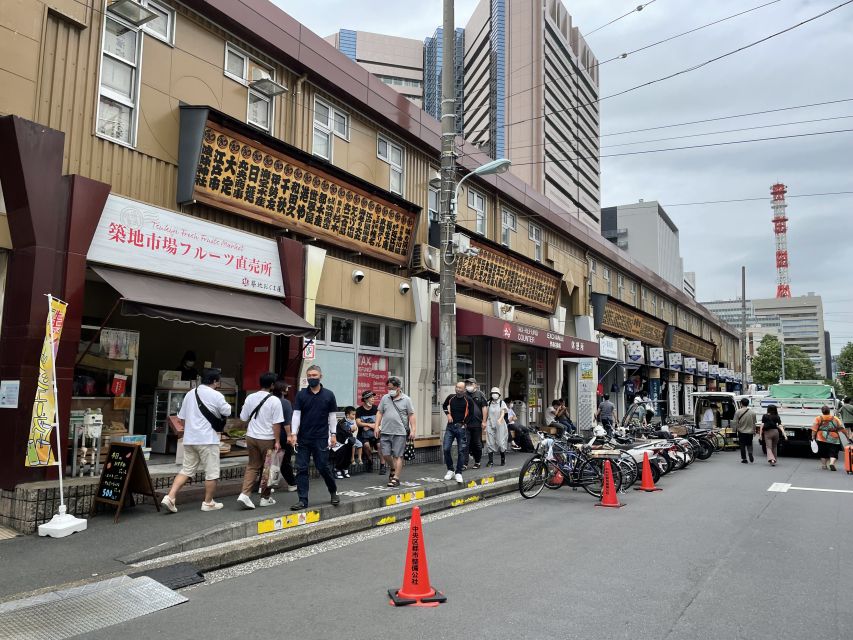 Tsukiji: Outer Market Walking Tour & Sake Tasting Experience - Finding the useful side of Tsukiji Outer Market